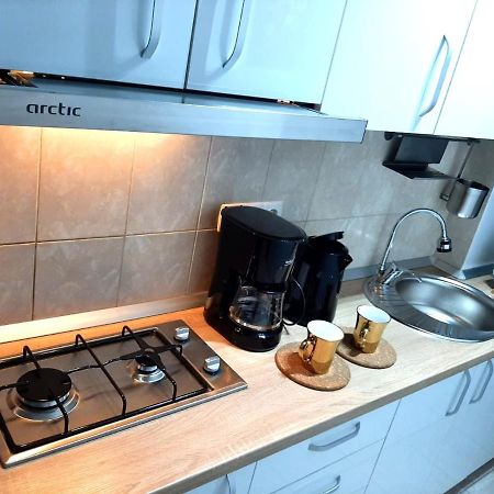 Ultracentral Studio For 4 Бухарест Экстерьер фото